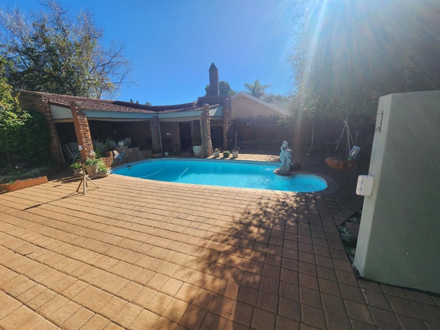4 Bedroom Property for Sale in Fichardt Park Free State